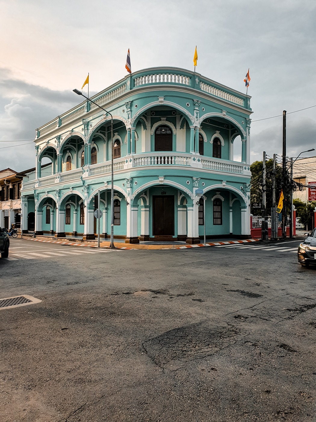 Gebäude im Sino Portugiesischen Stil in Phuket City, Thailand.