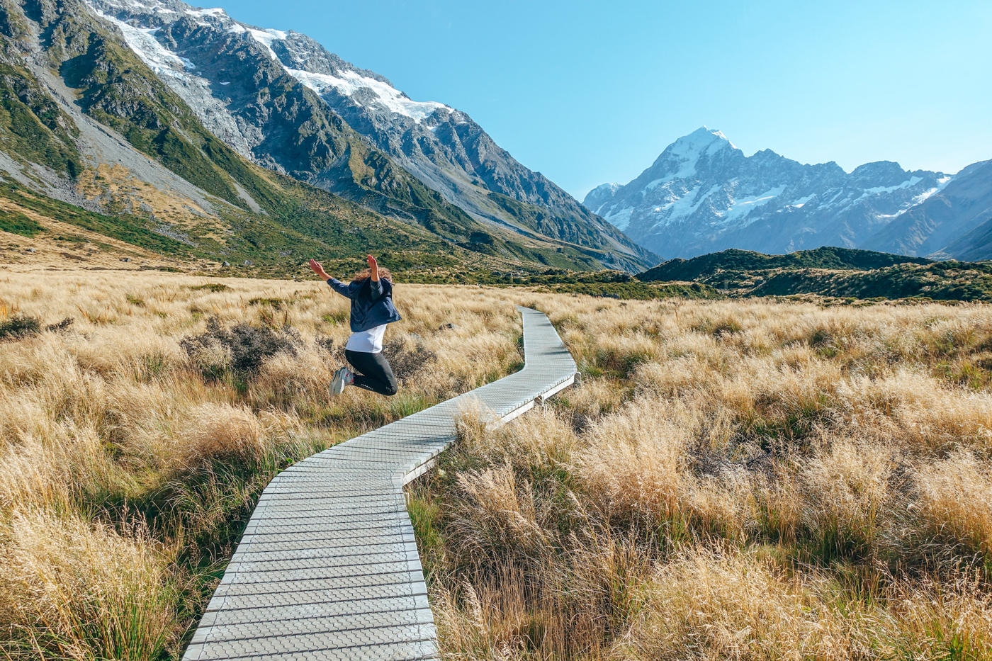 Hooker Valley Track mit Blick auf den Mount Cook